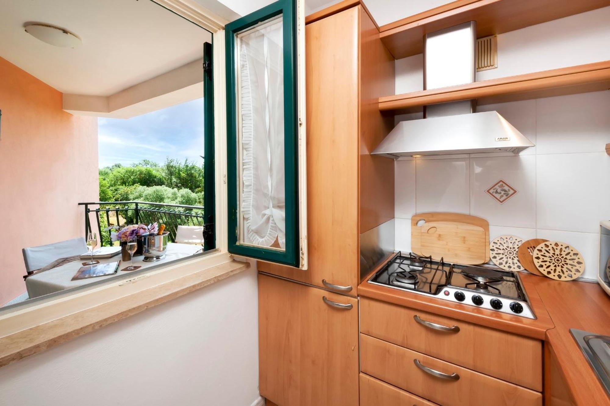 Villa Mareonda - Apartments Sussurro Rovinj Exterior photo